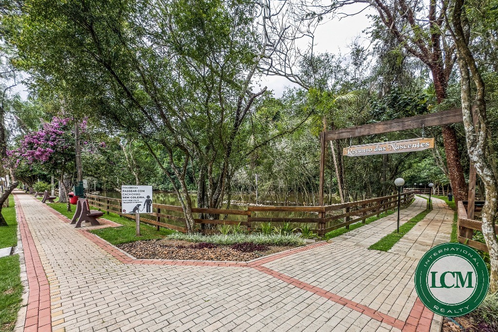 Casa moderna à venda no Condomínio SPII