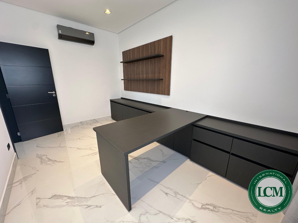 Casa moderna à venda no Condomínio SPII