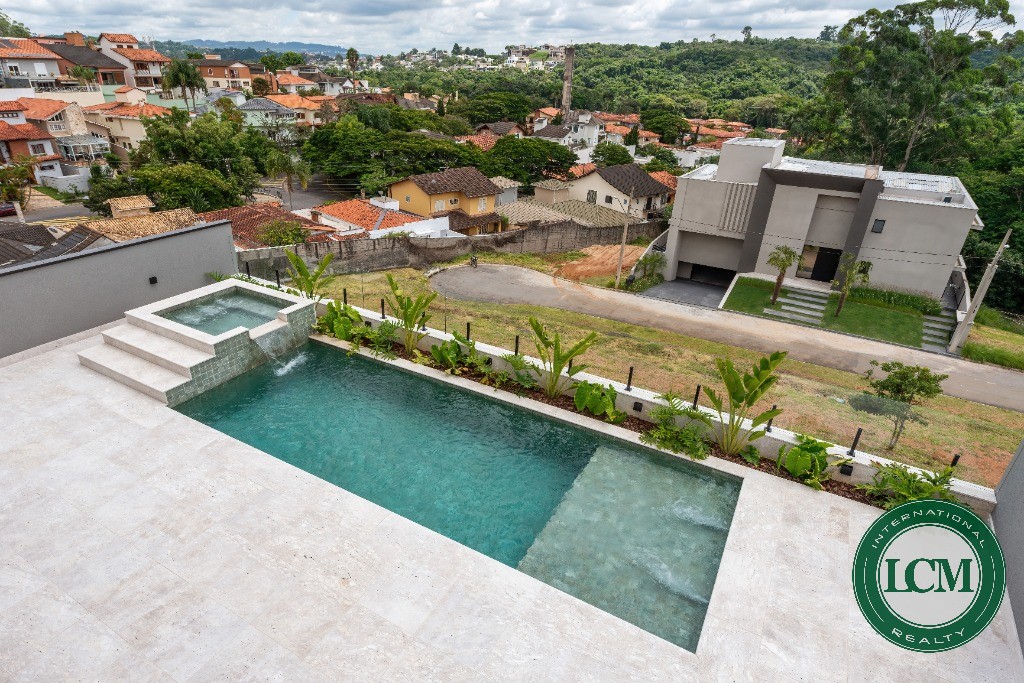 Casa moderna à venda no Condomínio SPII