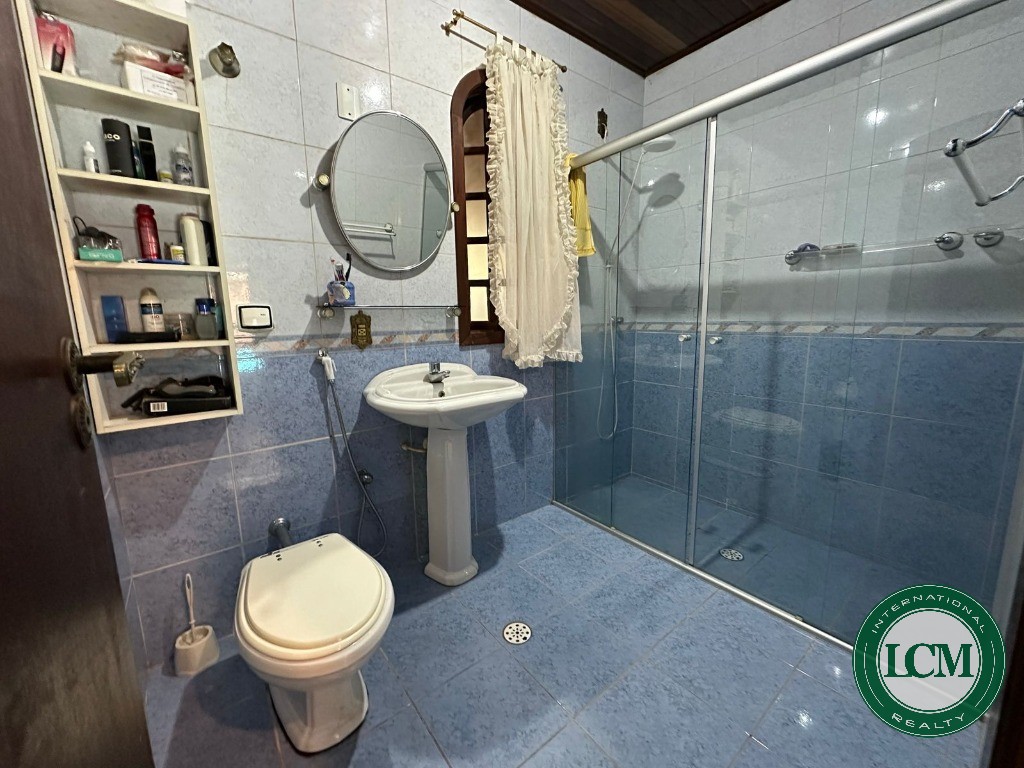 Casa à venda no condomínio porto de ibiúna