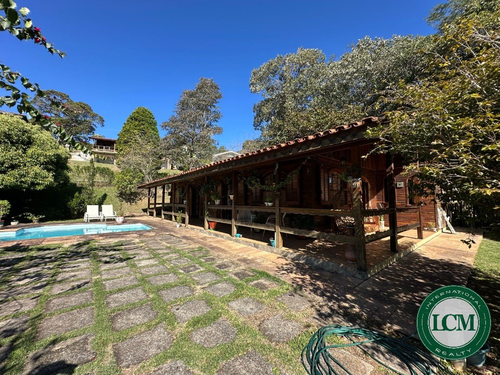 Casa à venda no Condomínio Porto de Ibiúna