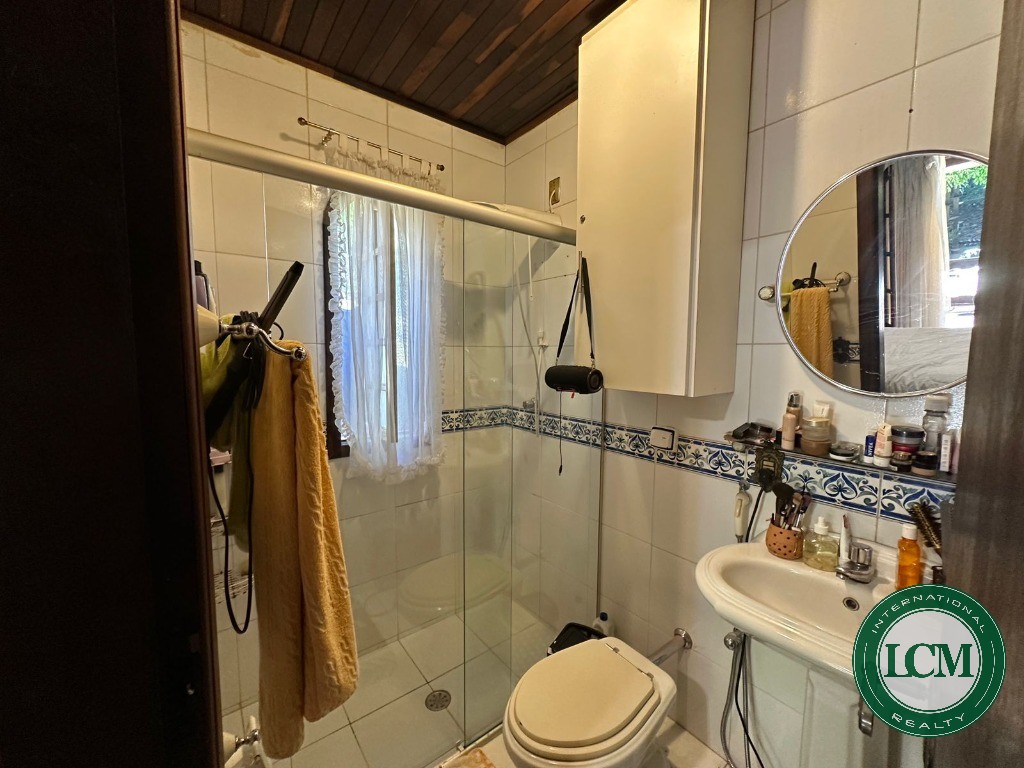 Casa à venda no Condomínio Porto de Ibiúna