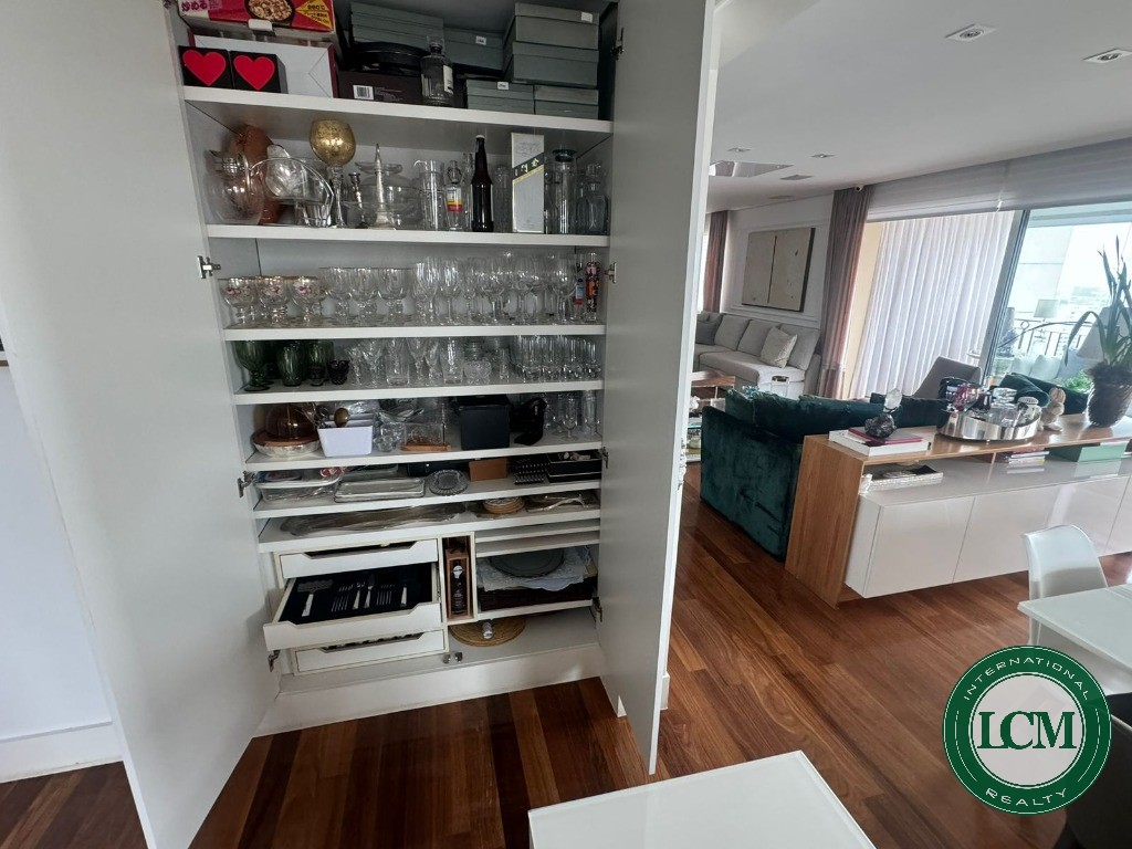 Apartamento à venda no Cond. Lindenberg Tutóia