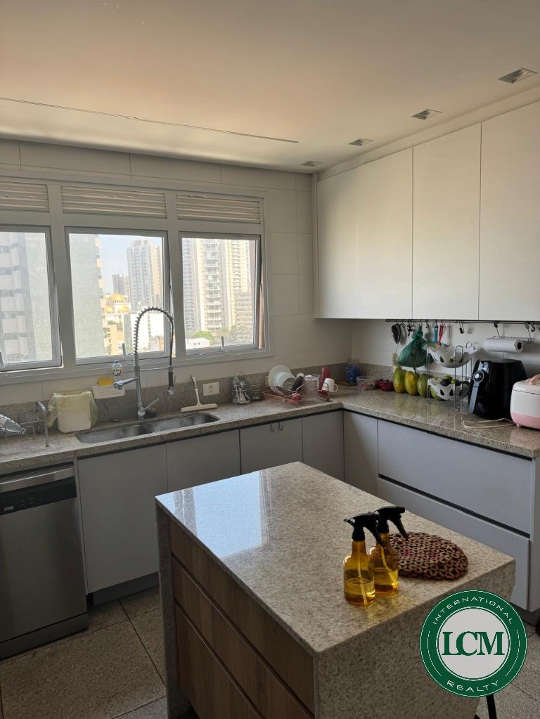 Apartamento à venda na Aclimação - SP