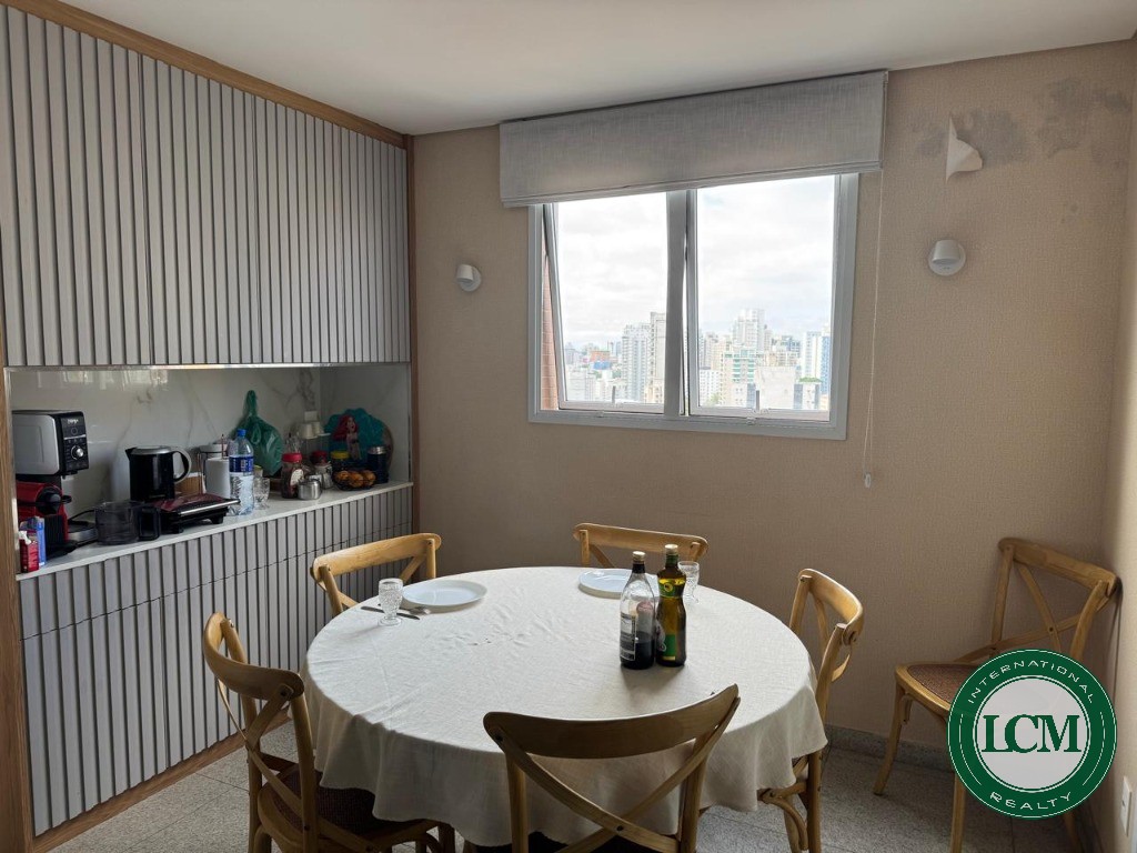 Apartamento à venda na Aclimação - SP