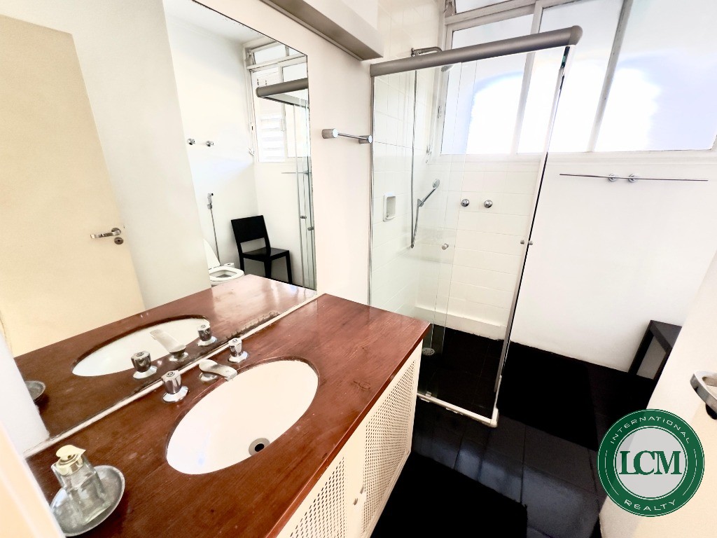 Cobertura Exclusiva de 410 m² com Piscina Privativa à Venda no Itaim Bibi
