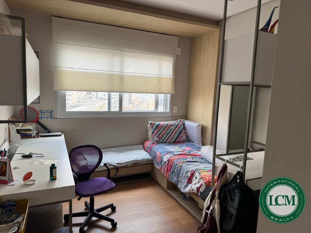 Apartamento à venda na Aclimação - SP