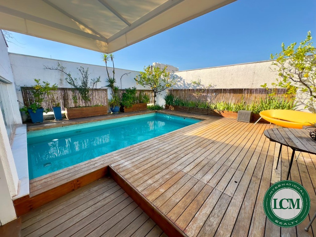 Cobertura Exclusiva de 410 m² com Piscina Privativa à Venda no Itaim Bibi