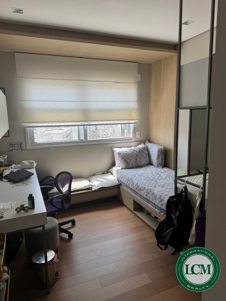 Apartamento à venda na Aclimação - SP