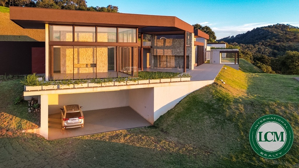 Casa à venda em bragança paulista com vista para a represa