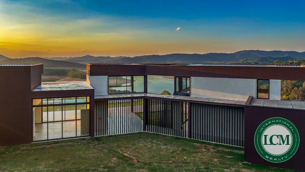 Casa à venda em bragança paulista com vista para a represa