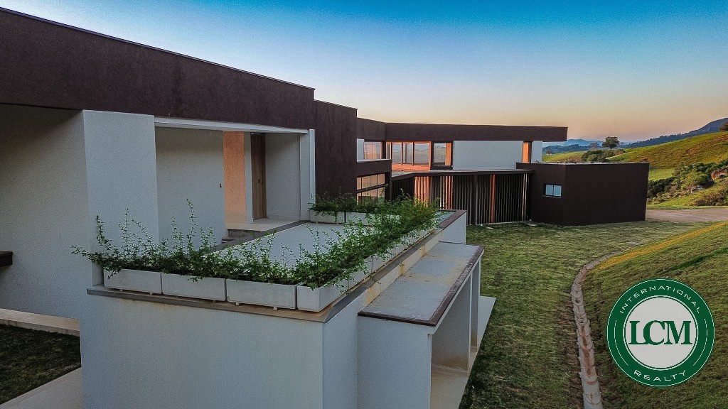 Casa à venda em bragança paulista com vista para a represa