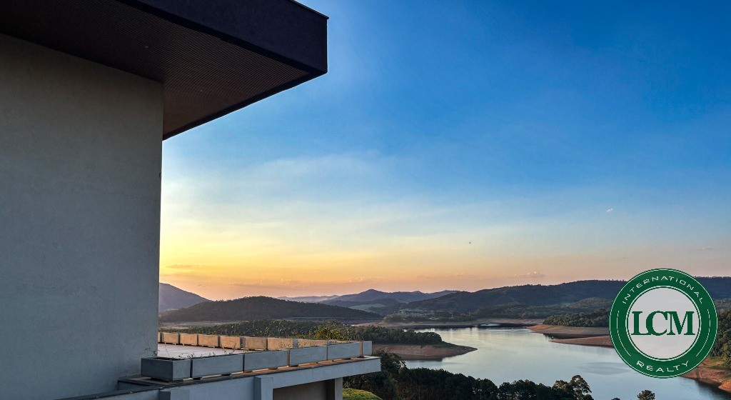 Casa à venda em bragança paulista com vista para a represa