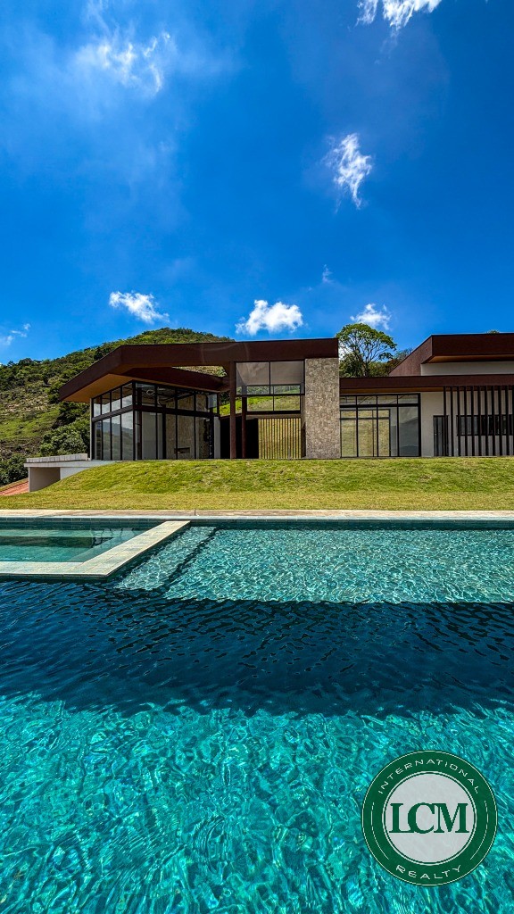 Casa à venda em bragança paulista com vista para a represa