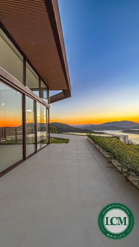 Casa à venda em bragança paulista com vista para a represa