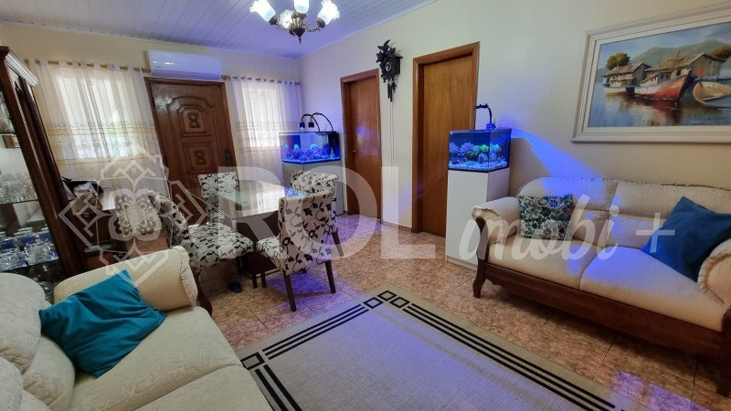 Casa, 3 quartos, 141 m² - Foto 2