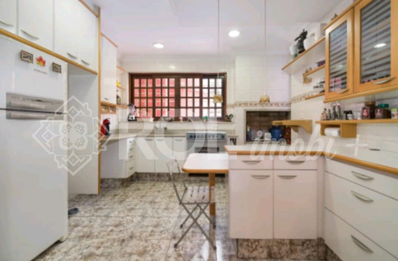 Casa, 3 quartos, 240 m² - Foto 10
