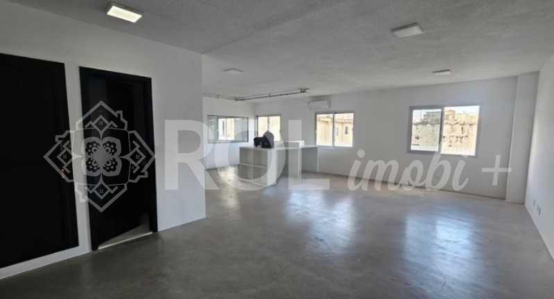Sala-Conjunto, 200 m² - Foto 1
