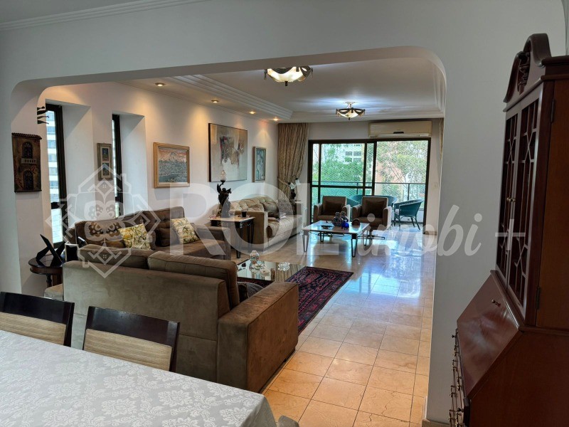 Apartamento, 3 quartos, 247 m² - Foto 2