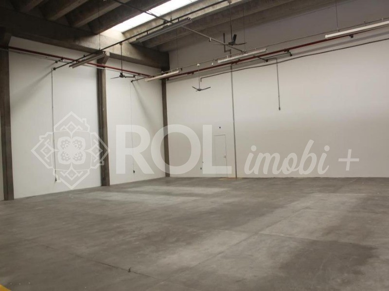 Depósito-Galpão, 1400 m² - Foto 8