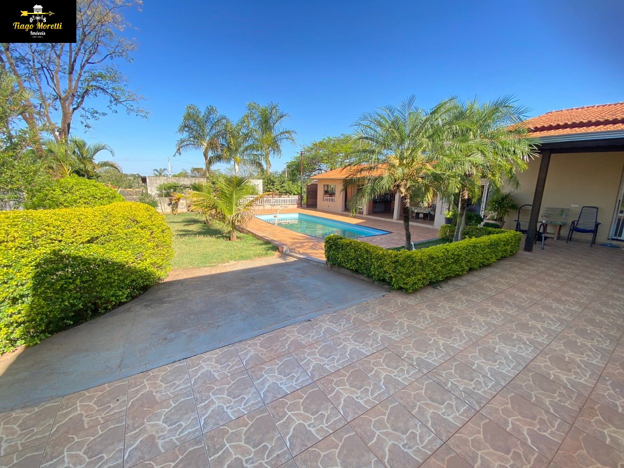 Chácara, 3 quartos, 984 m² - Foto 1