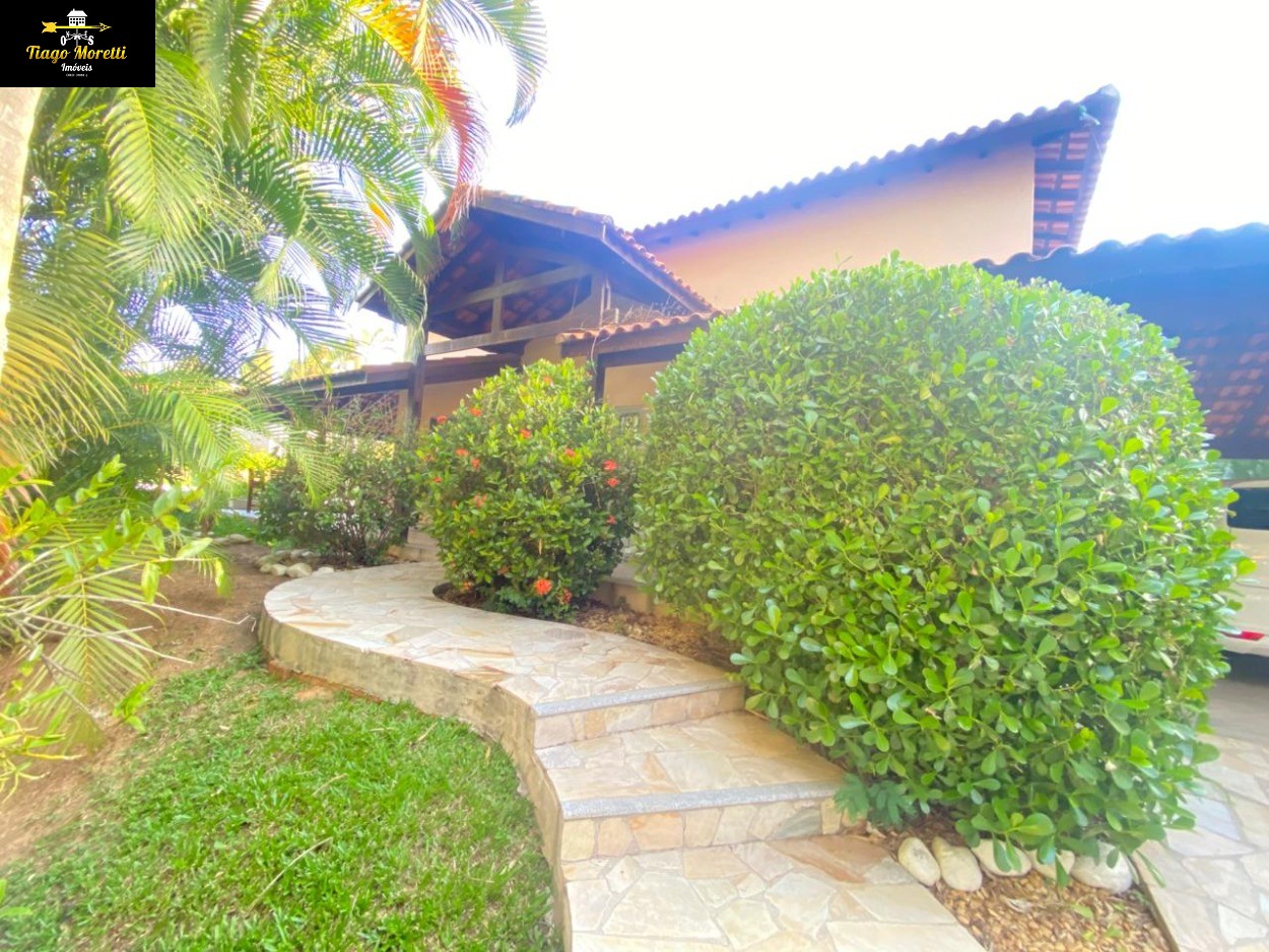 Chácara, 3 quartos, 1560 m² - Foto 1