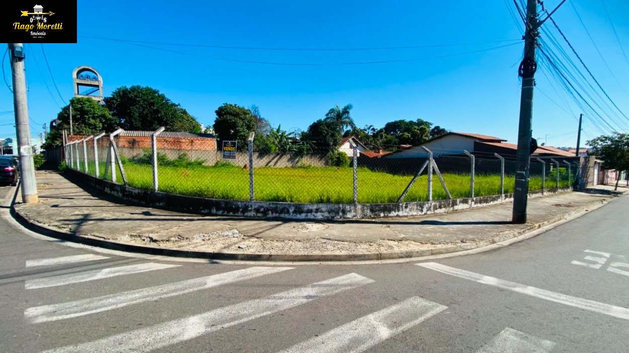 Loteamento e Condomínio, 900 m² - Foto 1
