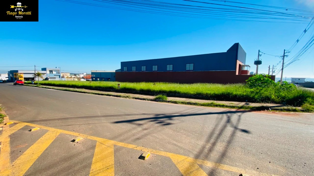Loteamento e Condomínio, 1814 m² - Foto 1
