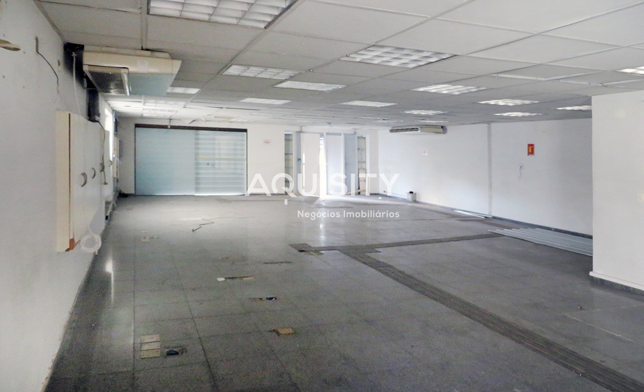 Ponto comercial a venda na Mooca, 250m2 de área útil, estacionamento para 10 carros. localização privilegiada.