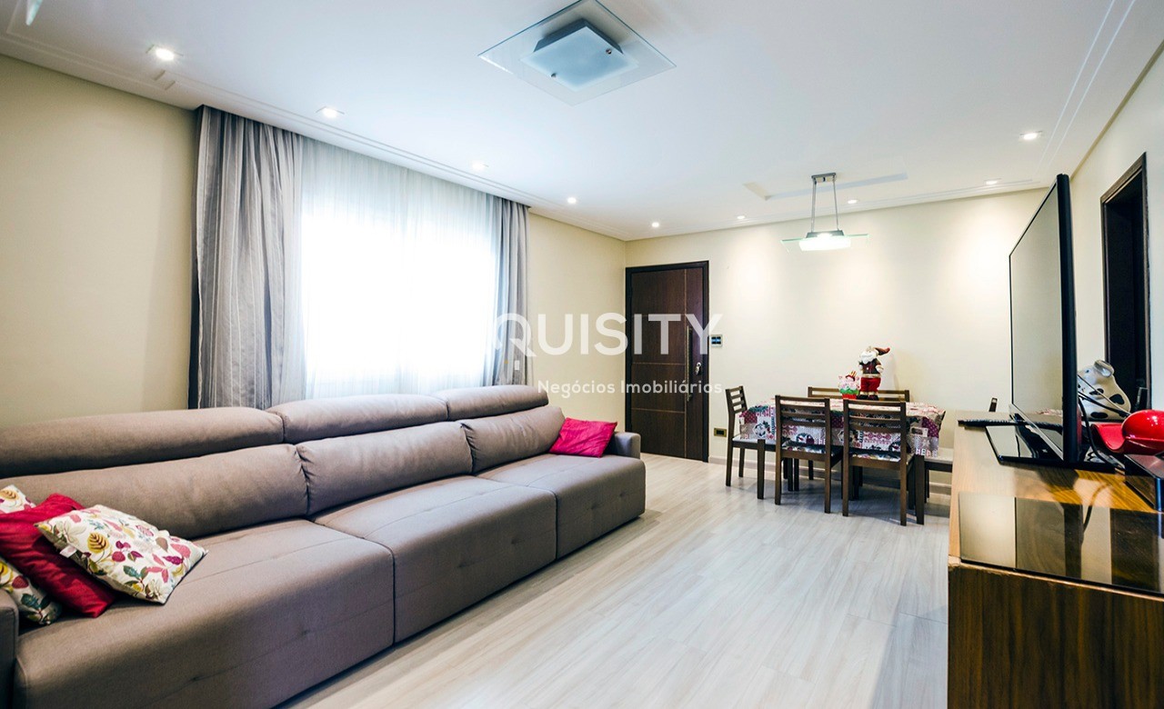 Apartamento à venda na Mooca, 65m², 2 suítes, 2 vagas, condomínio com 2 piscinas, salão de festas e jogos.