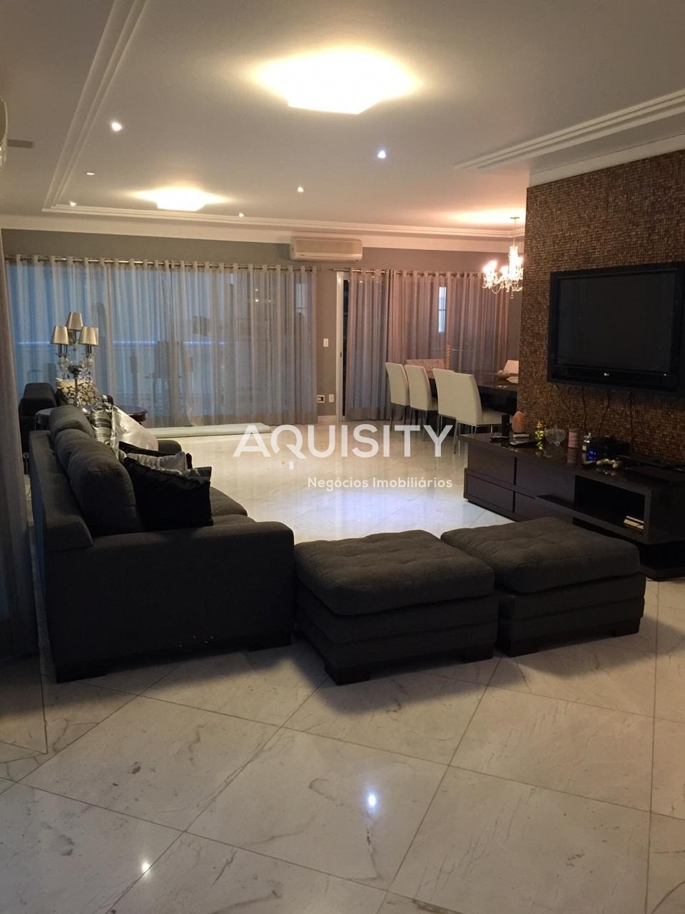 Apartamento à venda no Tatuapé, 329m² 05 dormitórios sendo 2 Suítes, terraço gourmet, 07 Vagas individuais