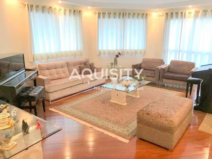 Apartamento a venda no Parque da Mooca, com 4 dormitórios sendo 2 suítes, 183m², 1 por andar.