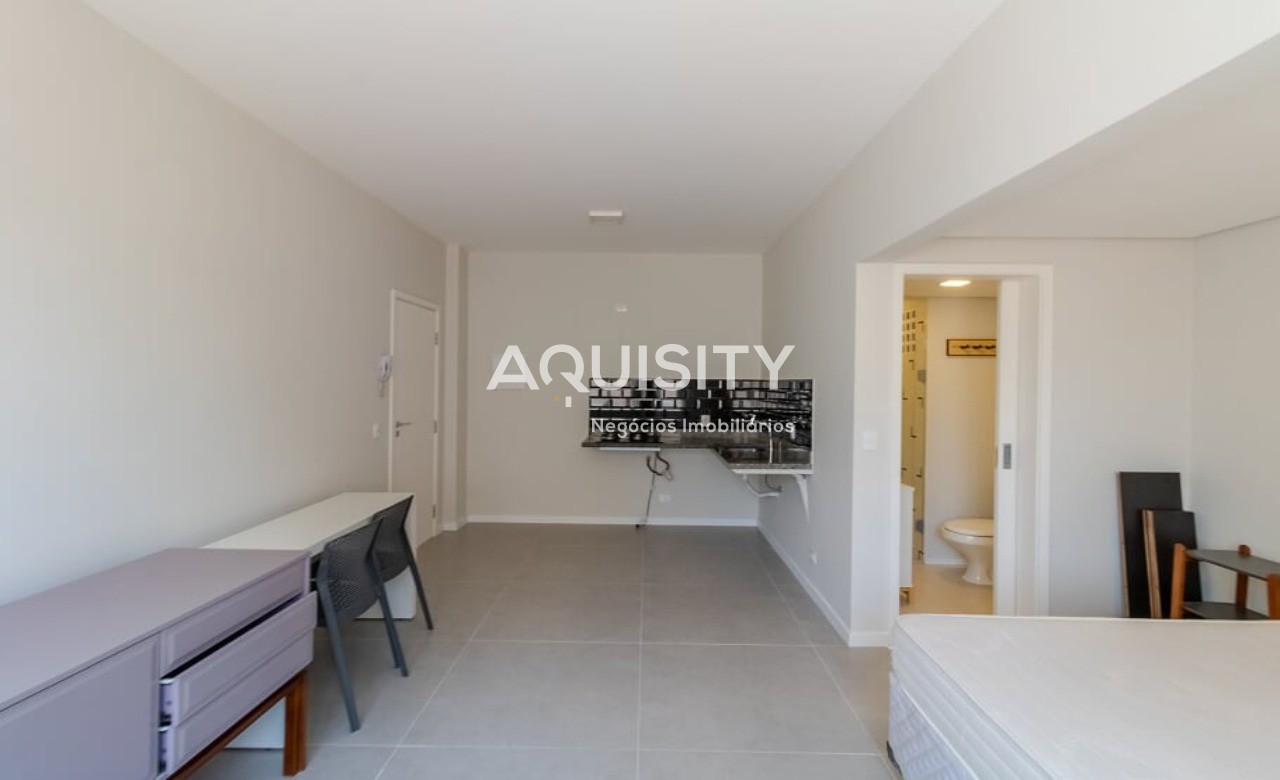 Apartamento a venda 30 m² de área útil, Higienópolis, em São Paulo - Studio compacto com quarto, sala e cozinha em único ambiente; 1 Banheiro social.
