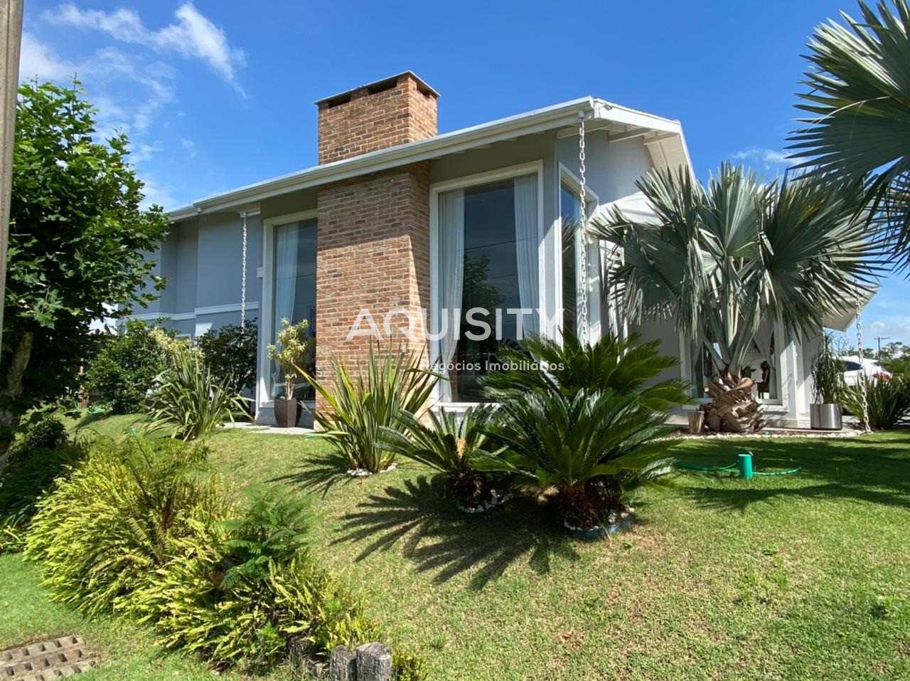 Casa à venda no Portal Japy Golf Club, 460m², 3 suítes, campo de Golf, piscina, churrasqueira, 3 vagas garagem