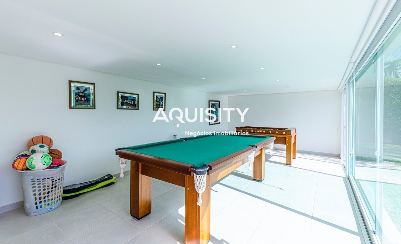 Casa à venda no Portal Japy Golf Club, 460m², 3 suítes, campo de Golf, piscina, churrasqueira, 3 vagas garagem