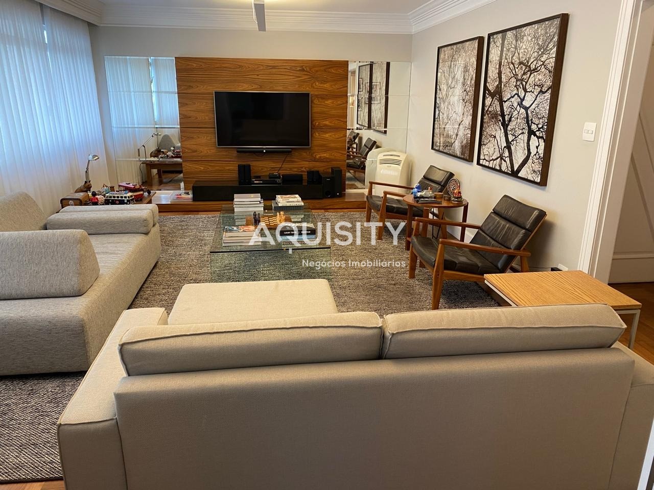Apartamento à Venda Jd. Paulista 190m² 3 Dormitórios 1 Suite, 2 banheiros, sala para 3 ambientes, cozinha, 2 vagas. Laser playground e salão festas.