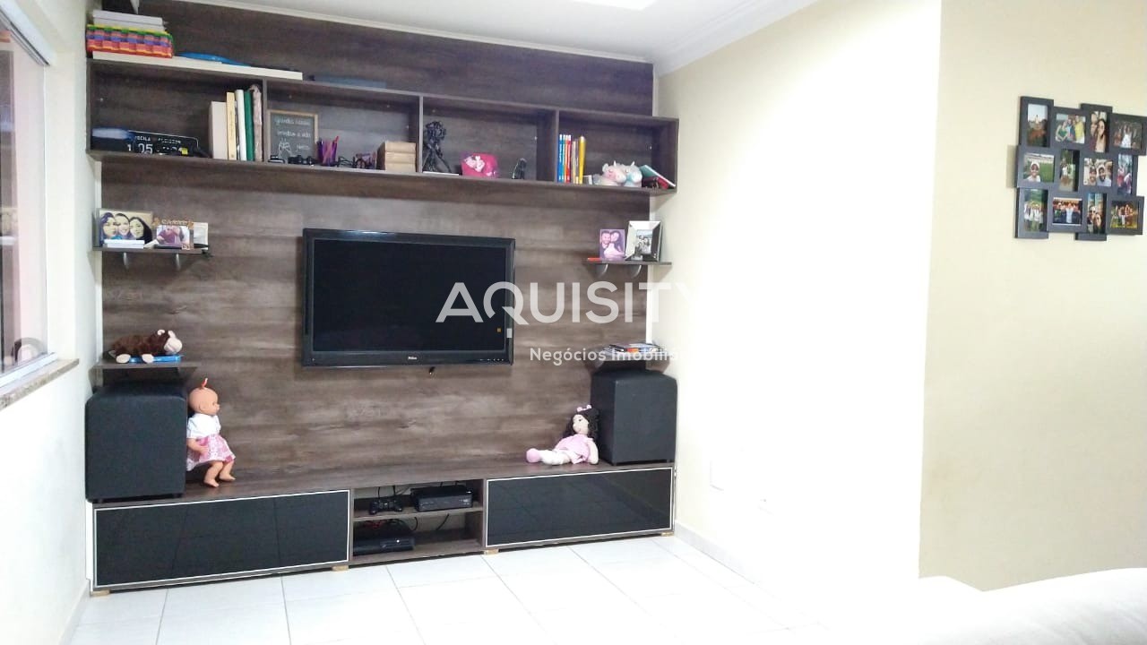 Casa à Venda alto padrão 170 m² Mooca - 3 Dormitórios, 1 Suite, 3 Banheiros, Sala 2 ambientes, Churrasqueira, Escritório, 2 Vagas.