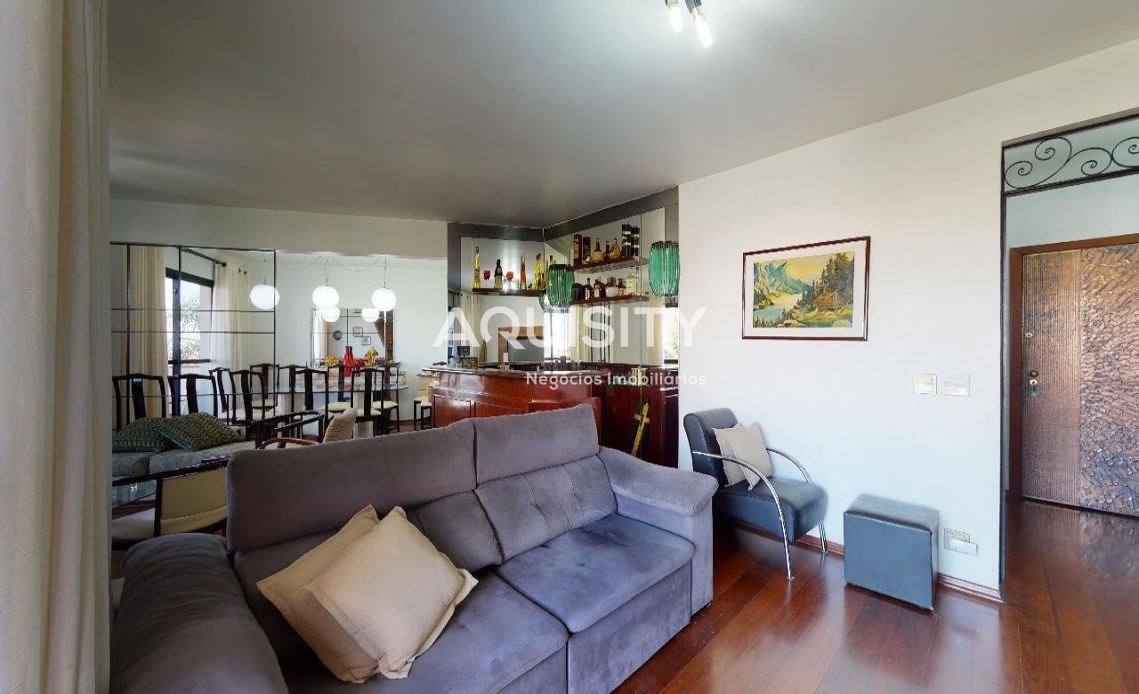 Apartamento à venda 190mt2 Mooca 4 dormitórios 2 suítes com varanda e closet Sala para 4 ambientes 3 vagas Móveis Planejados Copa Cozinha Despensa