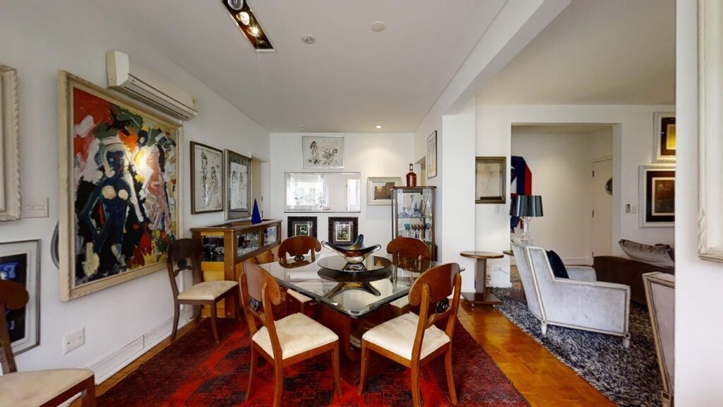 Apartamento a venda no Jardim Paulista, 151m2, 2 dormitórios sendo 1 suíte, 1 vaga de garagem.