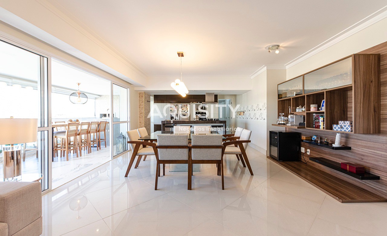 Apartamento à venda 151m² Mooca 3 dormitórios sendo 2 suítes, 3 vagas com depósito, Varanda Gourmet Lazer Completo e Pet Play