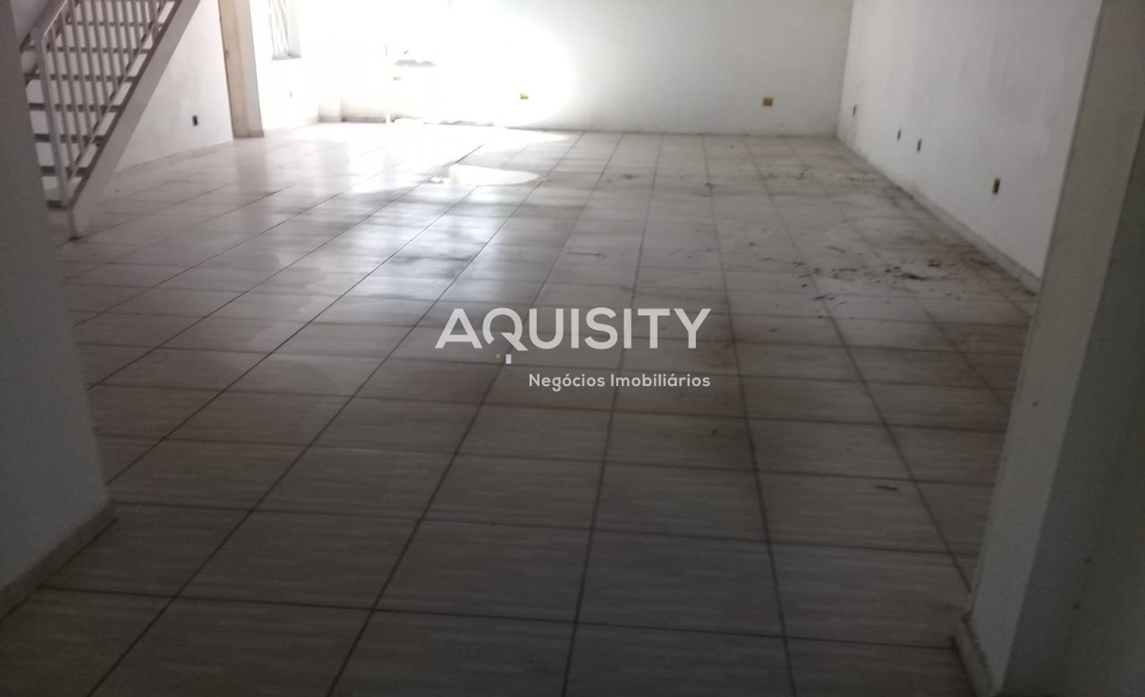 Prédio Comercial 550m² Mooca Salão Principal com Vão Livre Salas Escritório 4 vagas Recepção Galpão Banheiros Cozinha Lavanderia na Av. Paes de Barros