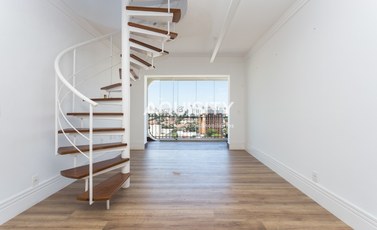 Apartamento Cobertura Duplex à venda 182,30m² Indianópolis 2 dormitórios 1 suíte com closet 2 Vagas Varanda Piscina Privativa Móveis Planejados