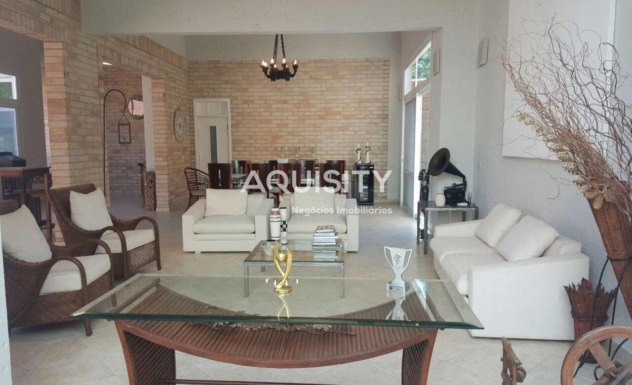 Casa em Condomínio 1.200m² AC em ITÚ - 2.892m² de terreno com 7 suítes 10 banheiros Sala 3 ambientes Piscina Churrasqueira 3 vagas cobertas com Lazer