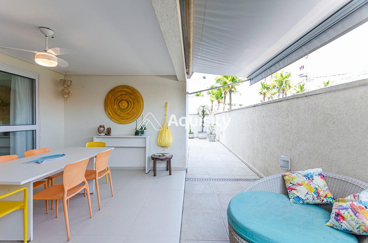 Apartamento Garden à venda 207m² Guarujá 3 suítes Sala 2 ambientes Varanda gourmet Quintal 3 vagas Cozinha americana Ar condicionado 60m da praia