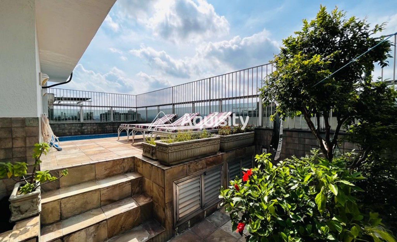 Apartamento Cobertura 226m² Belenzinho com 3 dormitórios, sendo 1 suíte, Sala 3 ambientes, Varanda, Churrasqueira, Piscina, 2 vagas e Lazer Completo