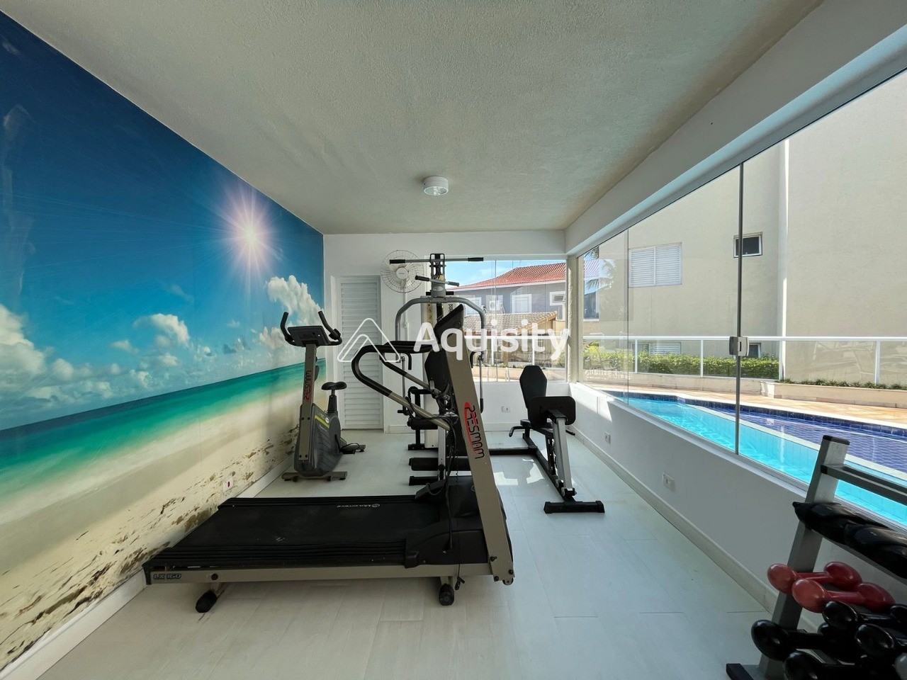 Apartamento Garden à venda 207m² Guarujá 3 suítes Sala 2 ambientes Varanda gourmet Quintal 3 vagas Cozinha americana Ar condicionado 60m da praia