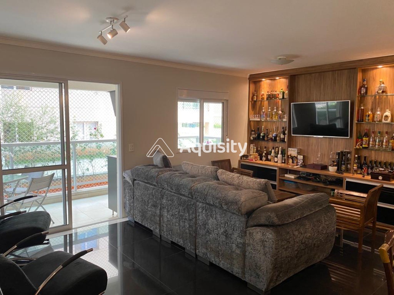Apartamento à venda ou locação 82m² na Mooca 2 dormitórios 1 suíte Sala ampliada Cozinha Americana 1 vaga com depósito Lazer Completo