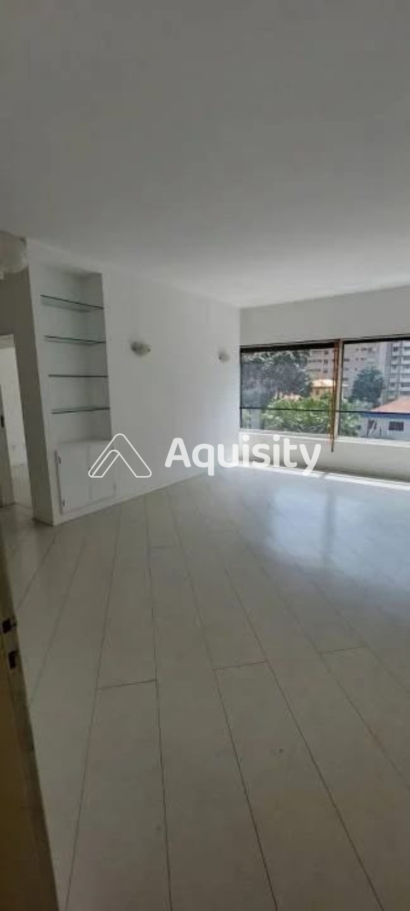 Apartamento à venda 110m² Bela Vista - 3 dormitórios, 1 suíte, sala 2 ambientes, lavabo, cozinha, lavanderia, dormitório de serviço e 1 vaga