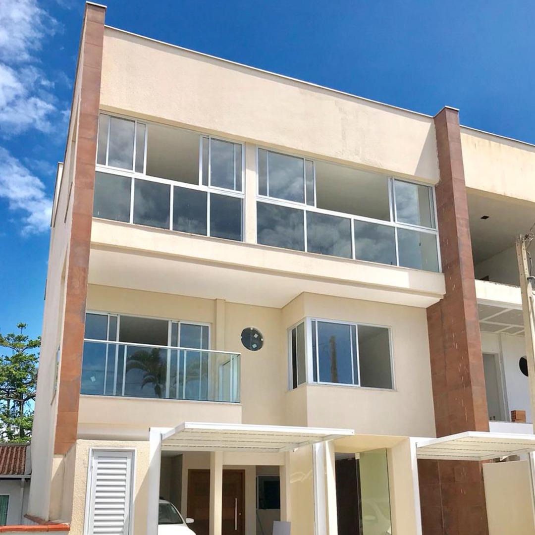 Casa, 5 quartos, 427 m² - Foto 1