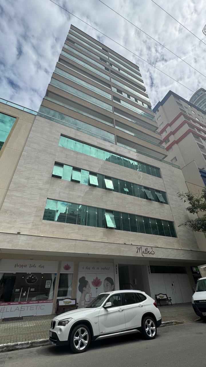 Apartamento, 3 quartos, 140 m² - Foto 1